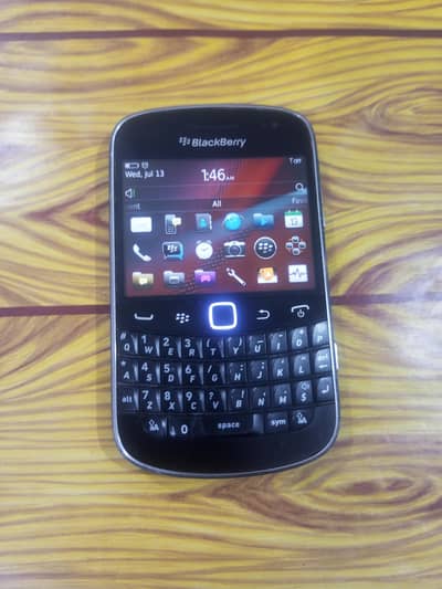 BlackBerry Bold 9900