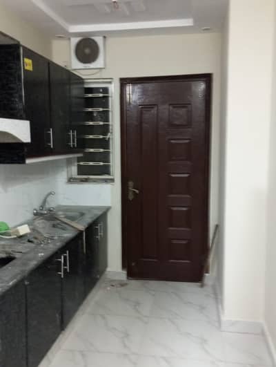 3 MARLA HOUSE FOR RENT NO GAS