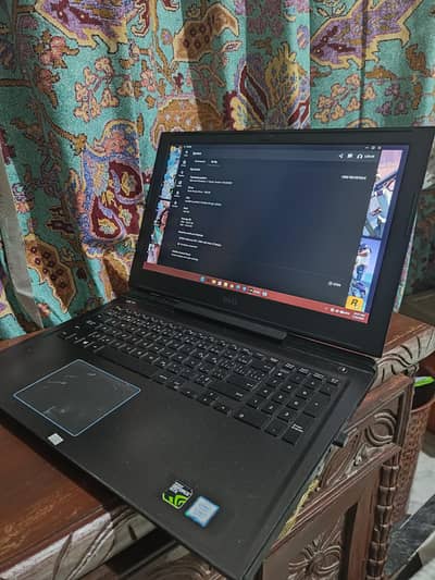 Dell G7 Gaming Laptop i7 8th GTX1060 6gb