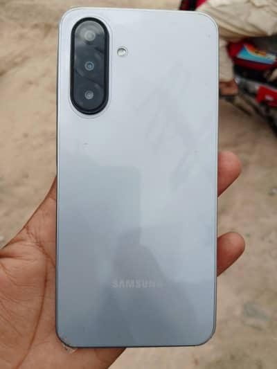 samsung a17 (8+8, 256)
