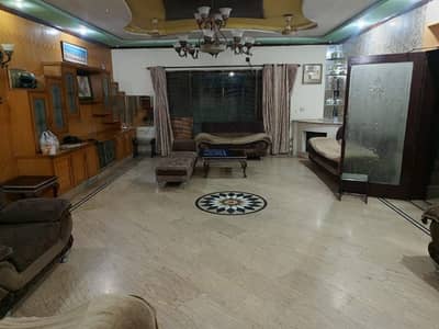 1 kanal Outstanding lower portion FOR SILENT OFFICE In Johar Town Near G1 MARKET