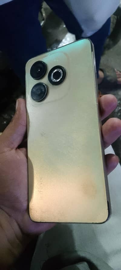 Infinix Hot 8