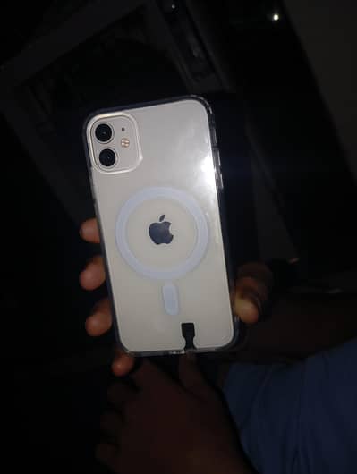 Apple iPhone 11 urgent sale Karna ha