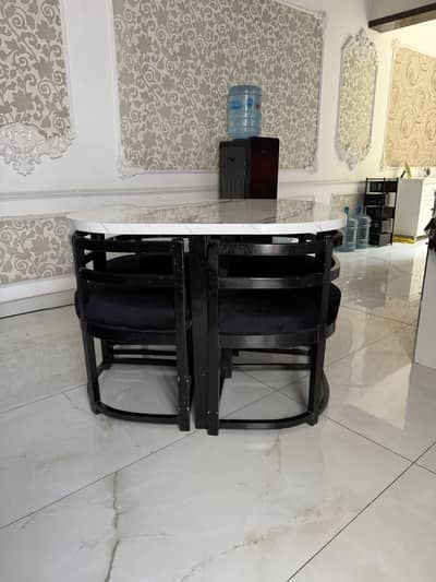 4 seater smart dinning table