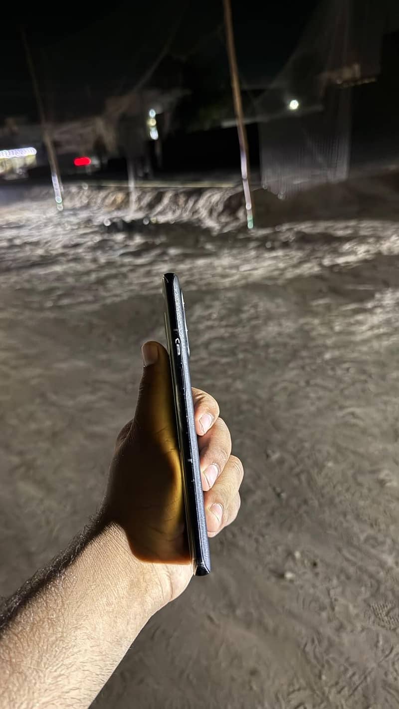 One Plus 9 Pro 4