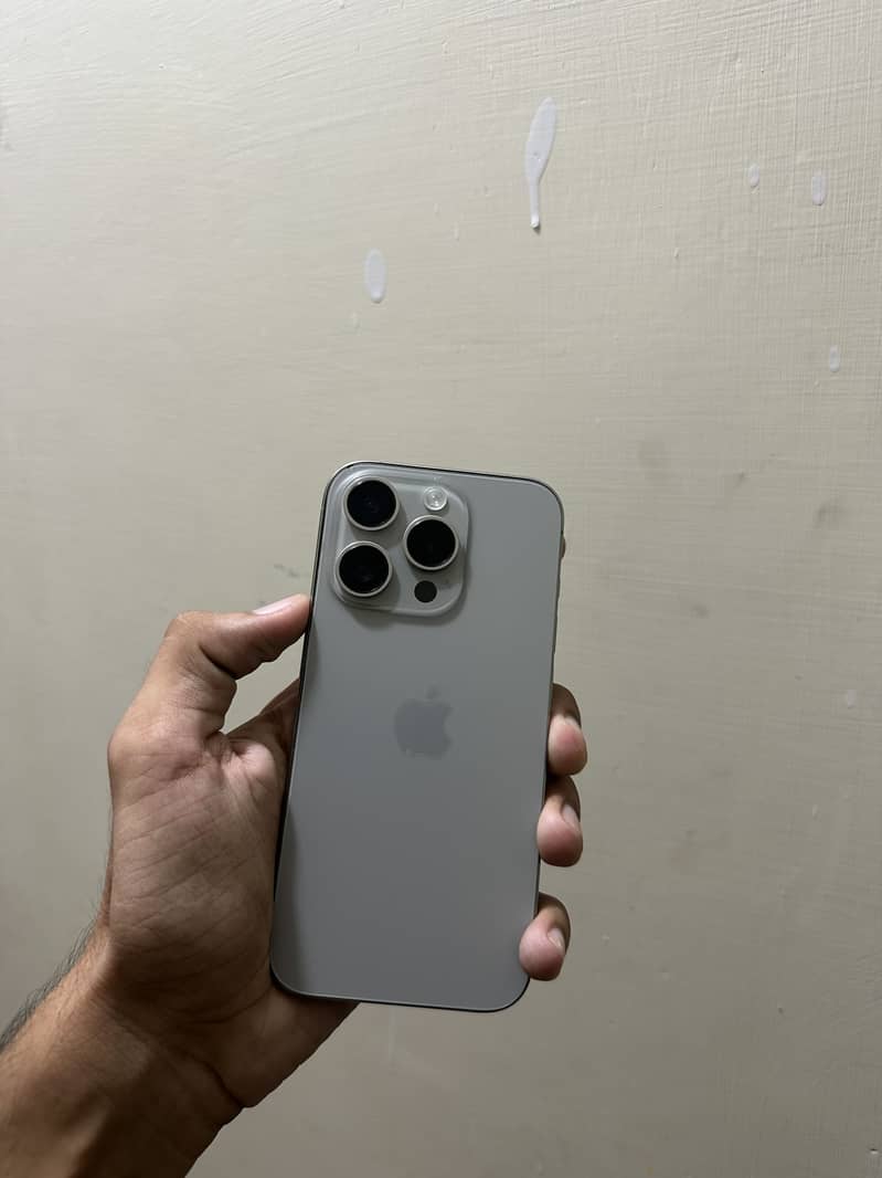iPhone 15 Pro 0