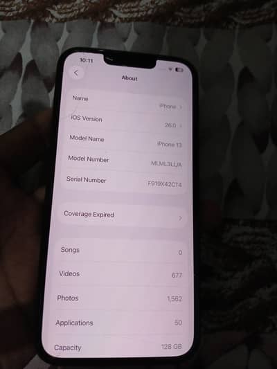 Apple iPhone 13