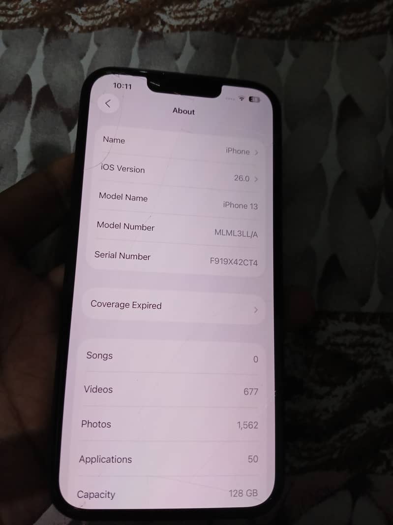 Apple iPhone 13 0