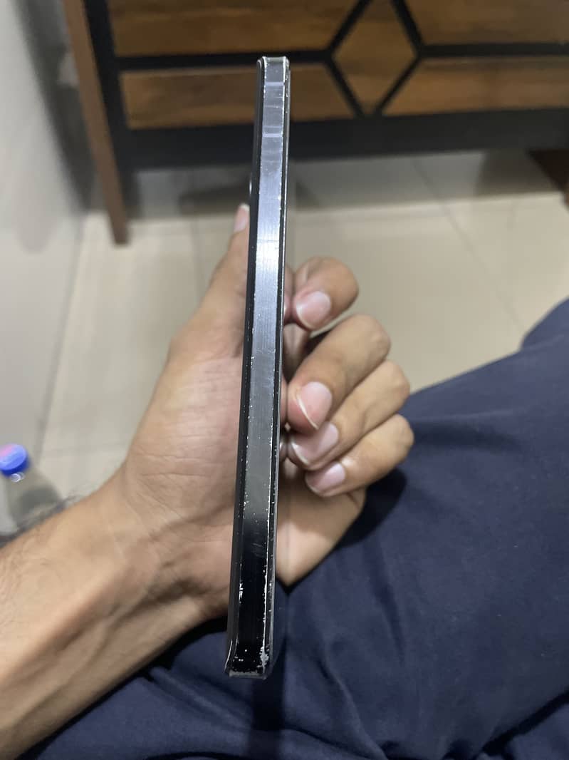 Sharp Aquos R7 3