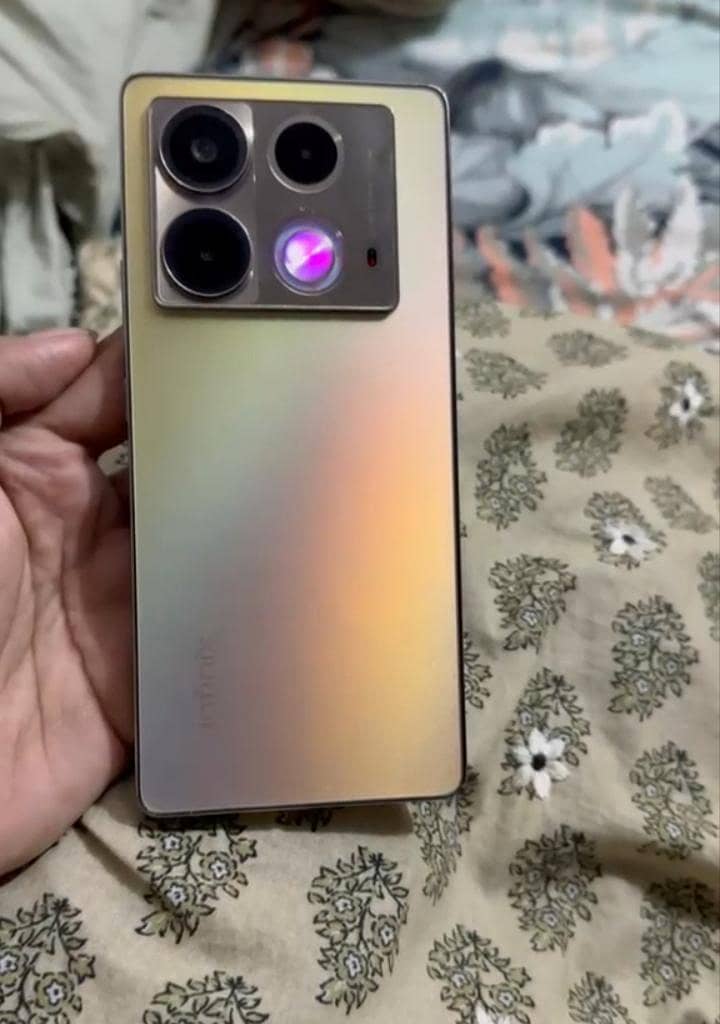 Infinix Note 40 0