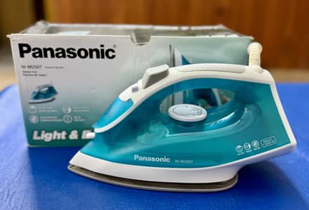 Panasonic light weight steam iron