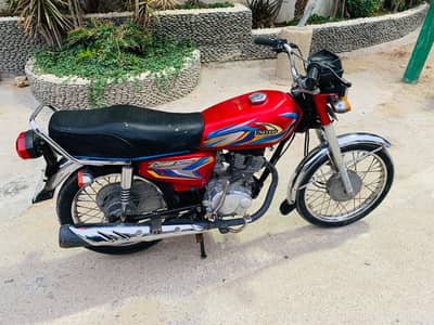 United 125