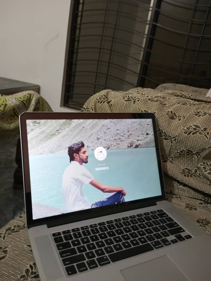 MacBook pro 2