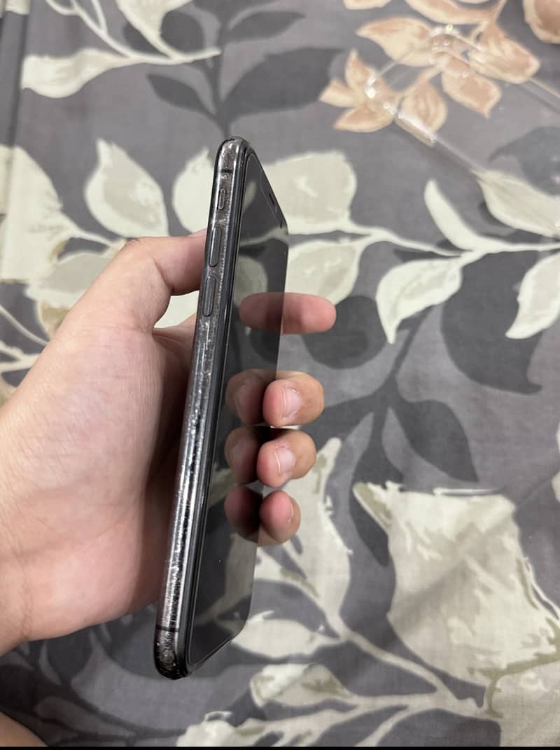 Apple iPhone X 2
