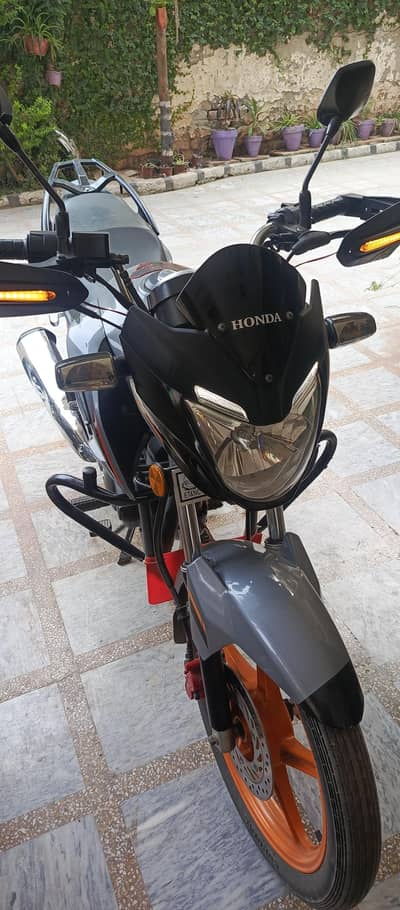 Honda CB 150F SE