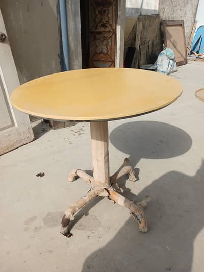 NEW PREMIUM QUALITY WOODEN OFFICE TABLE WITH METAL BASE