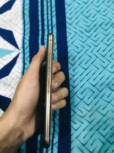 Apple iPhone XS