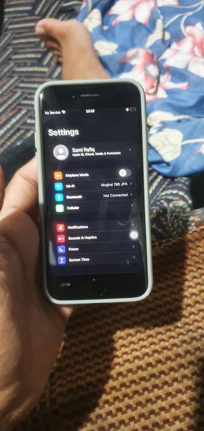 Apple iPhone SE