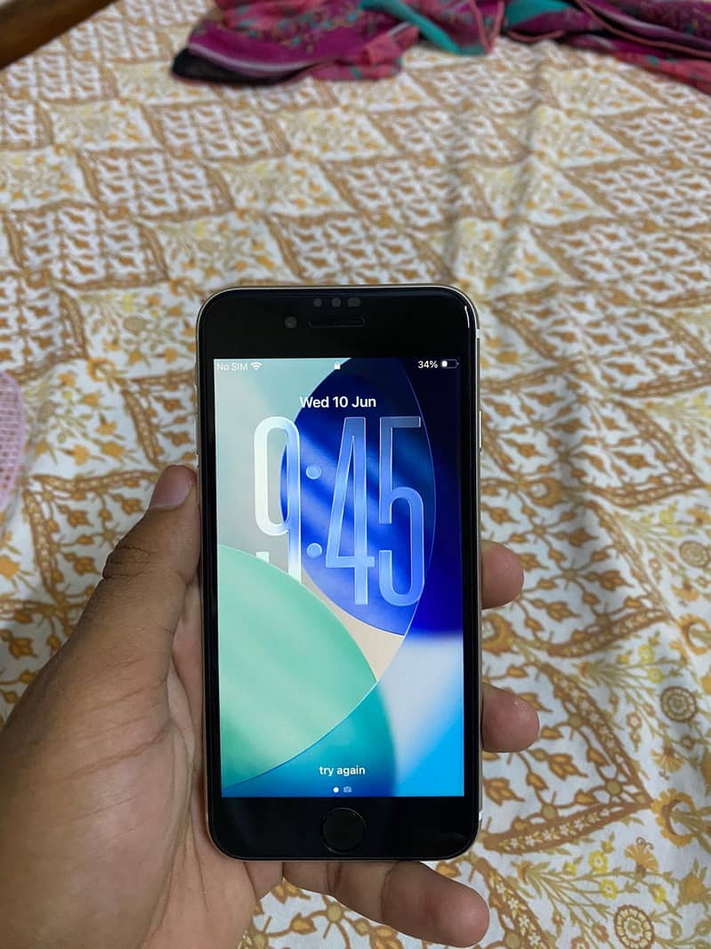 Apple iPhone SE 0