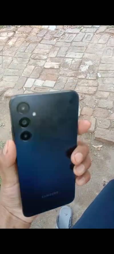 Samsung a05s not any problem just like box pack