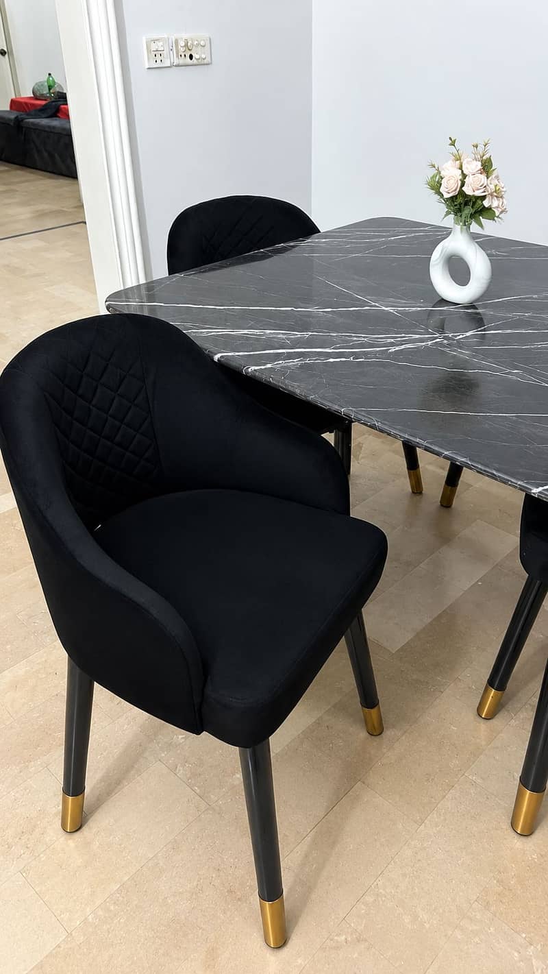 4 seater table 1