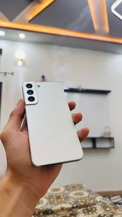 Samsung Mobile S22