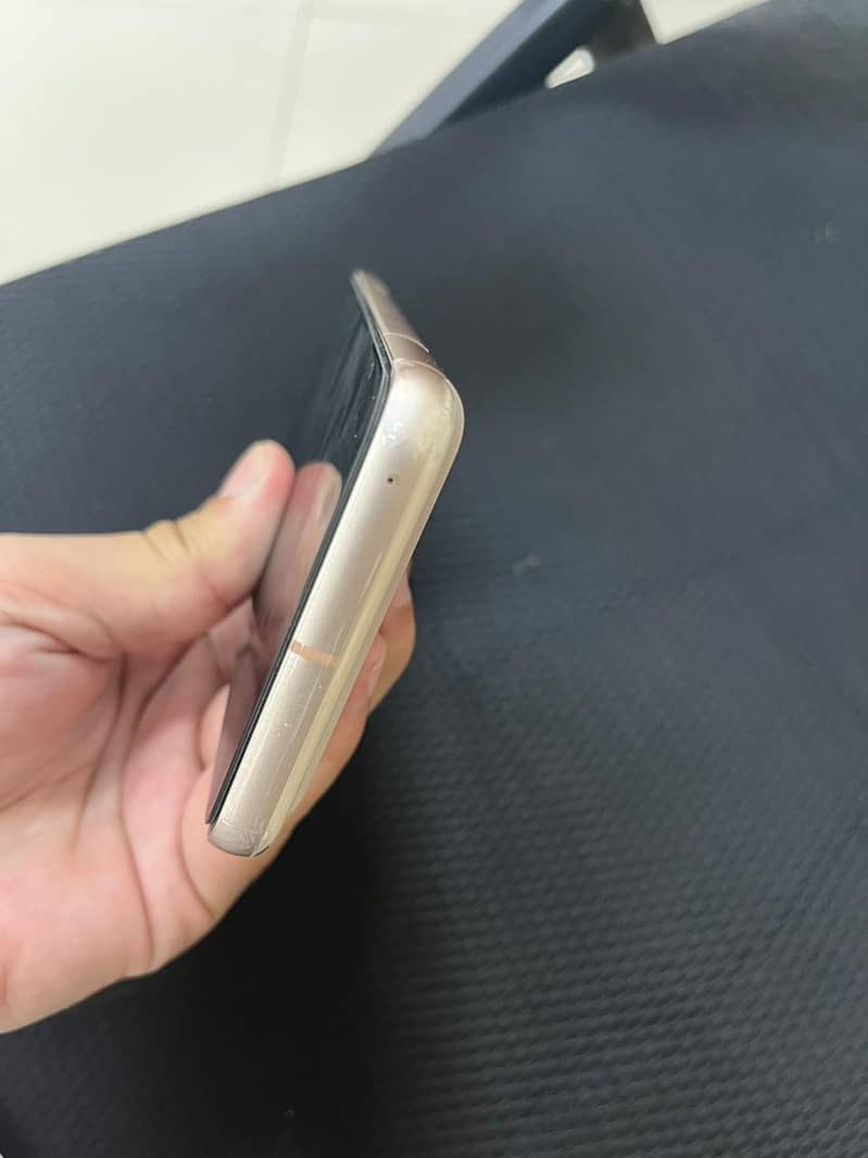 Google Pixel 8 3