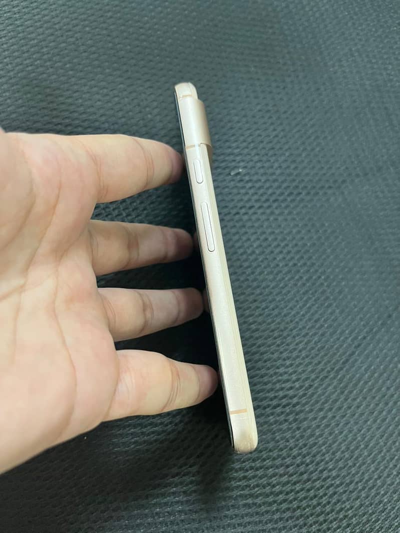 Google Pixel 8 5
