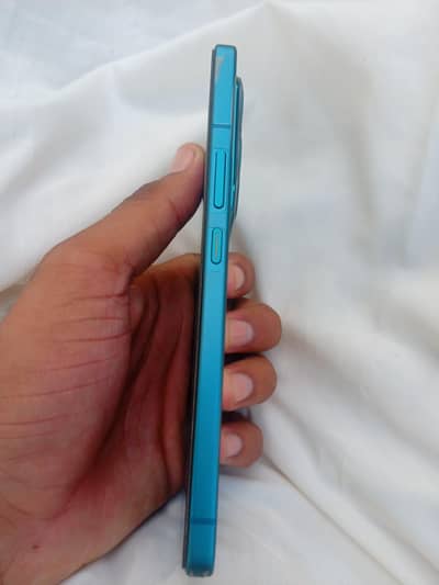 Infinix Note 50 Complete saman Wireless charger available and box char