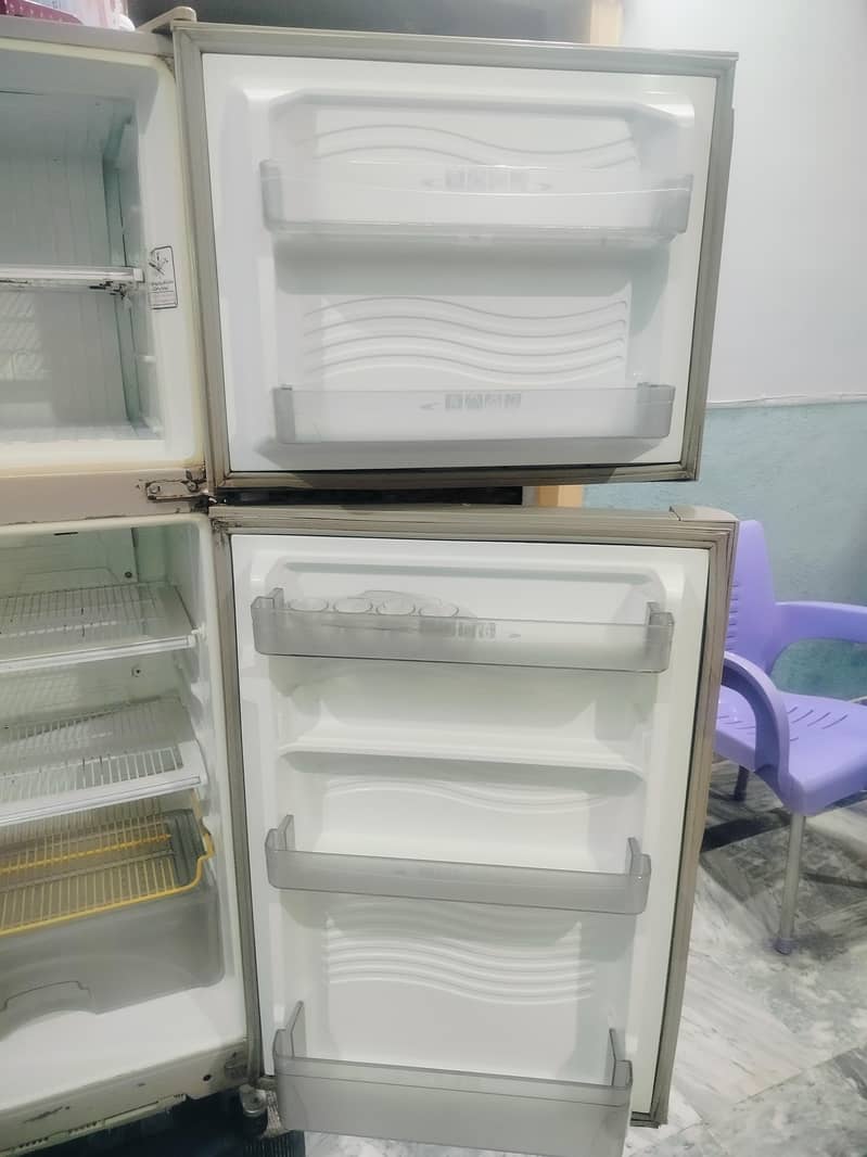 Dawlance fridge 1
