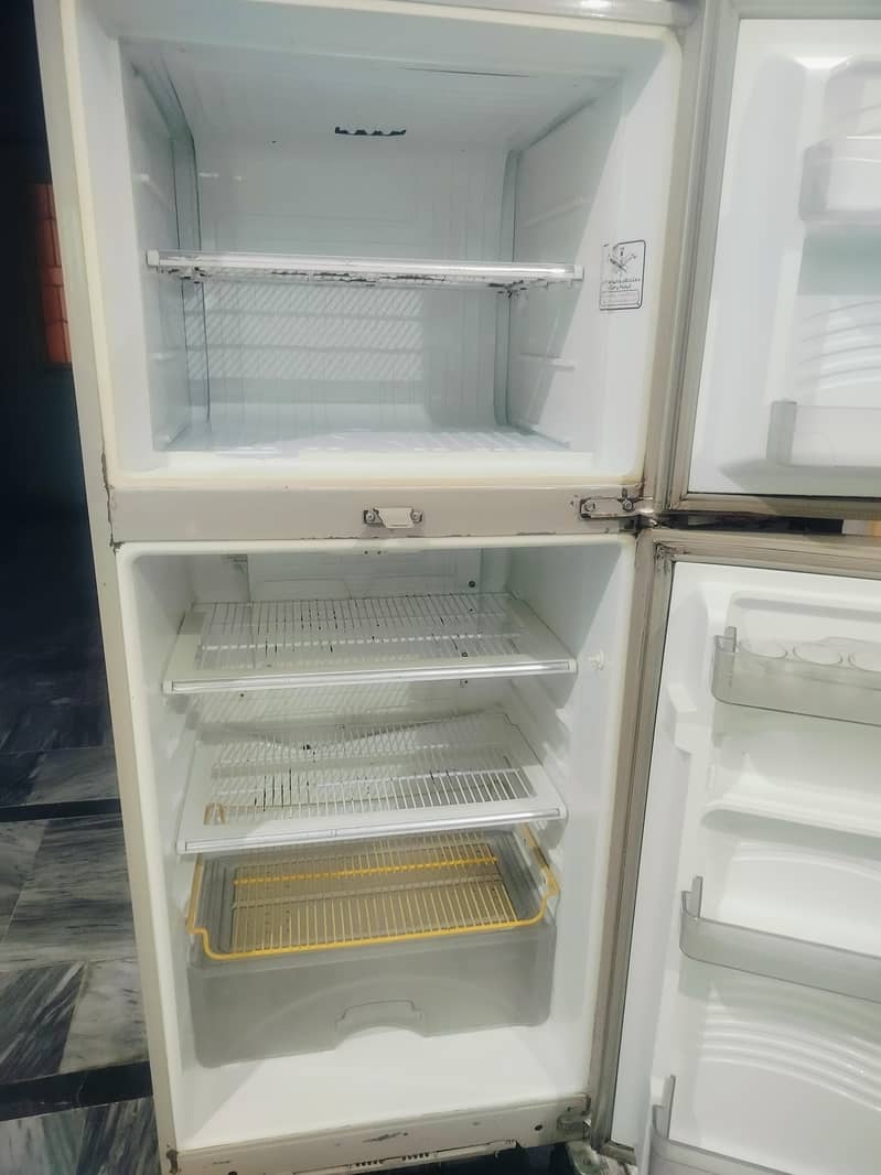 Dawlance fridge 2