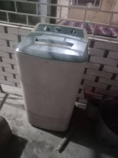 haier machine  Best condition only 7000