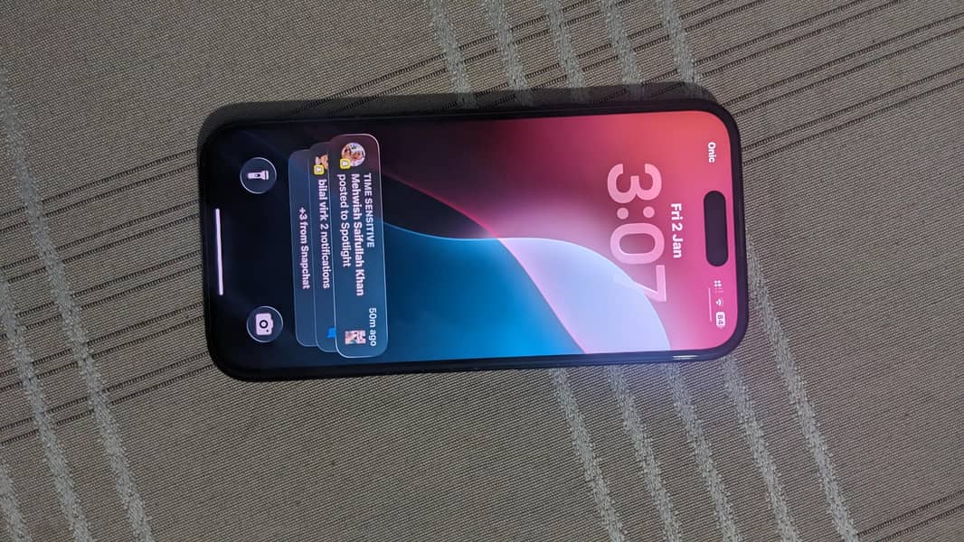 Apple iPhone 16 0