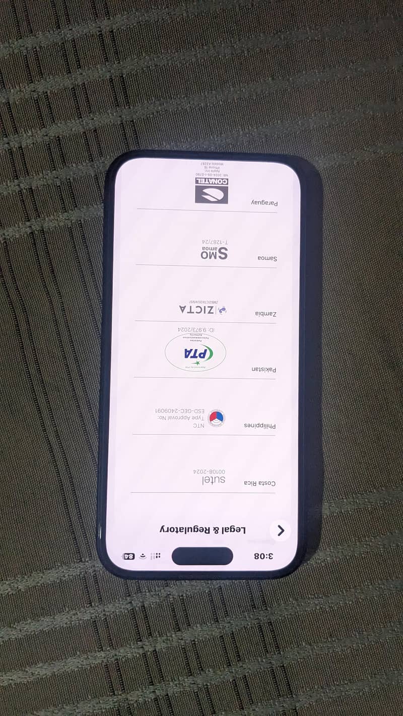 Apple iPhone 16 9