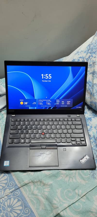 Lenovo Thinkpad T490s  core i7-8th gen vPro