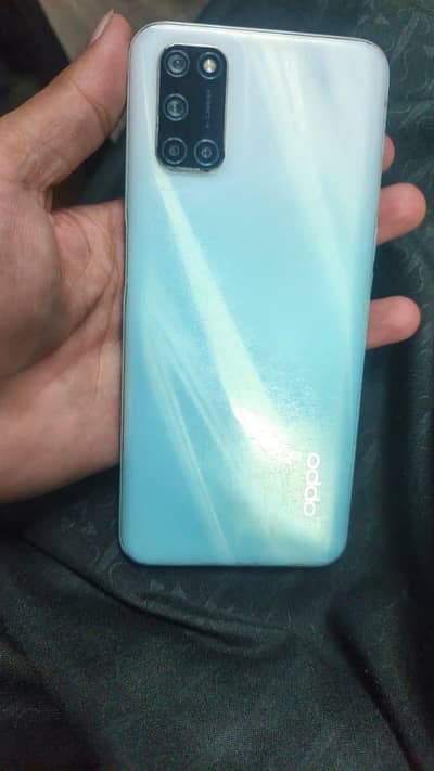 OPPO A52