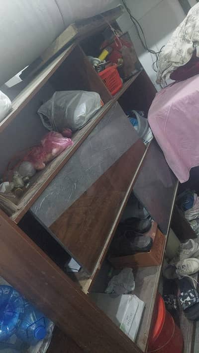 cabinet for sale need minimum mantainace