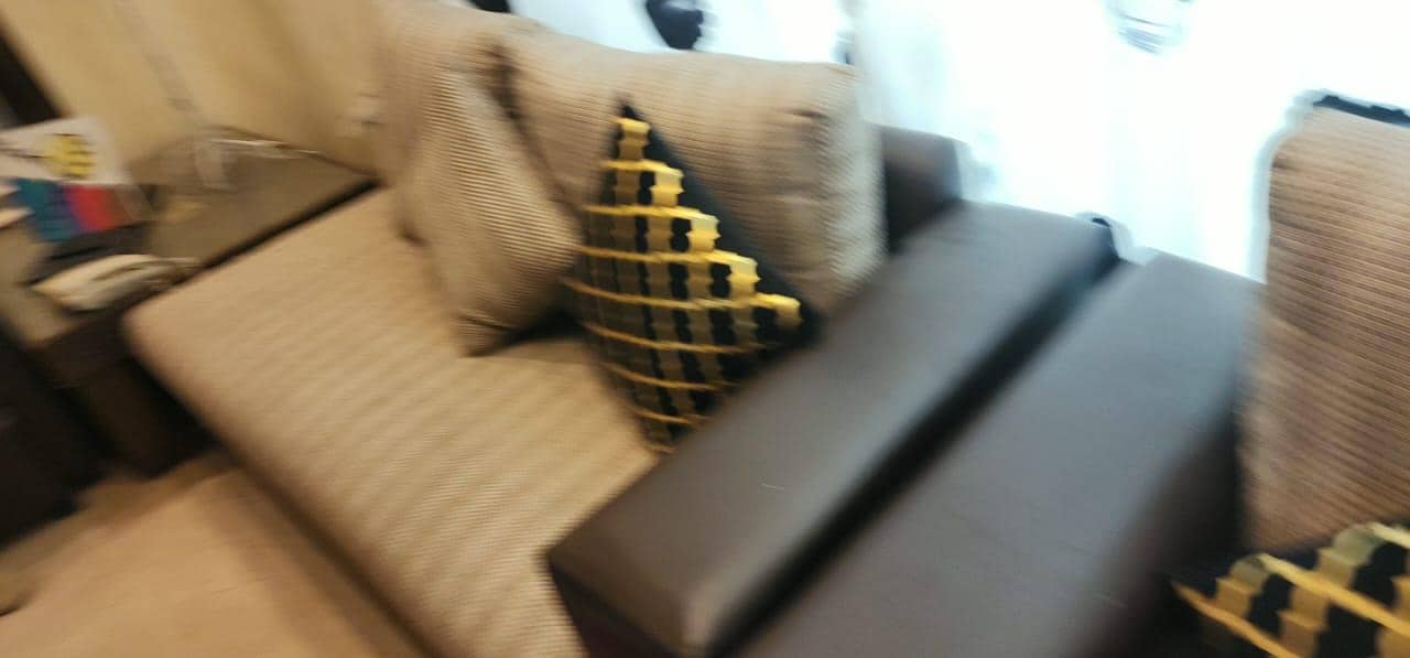 Solid Wood 9/10 branded sofa set 4