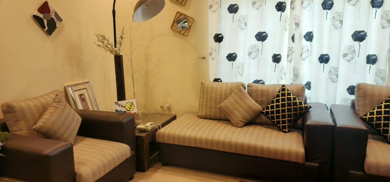 Solid Wood 9/10 branded sofa set 5