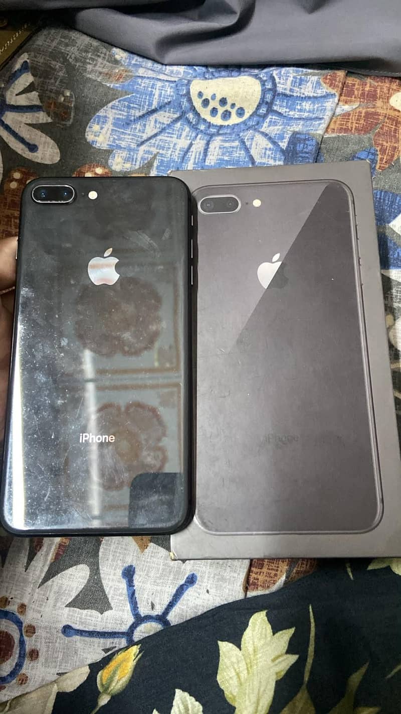 Apple iPhone 8 Plus 6
