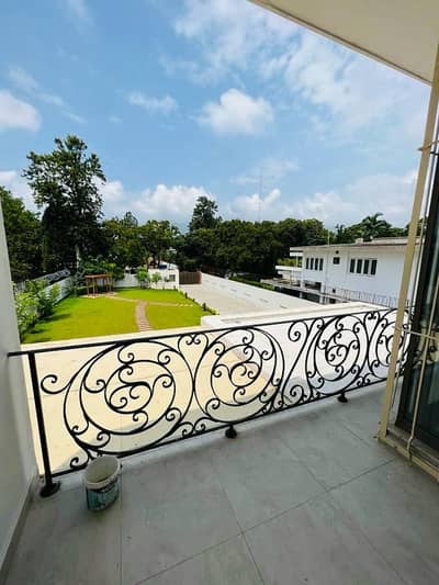 Triple story brand new house available for rent