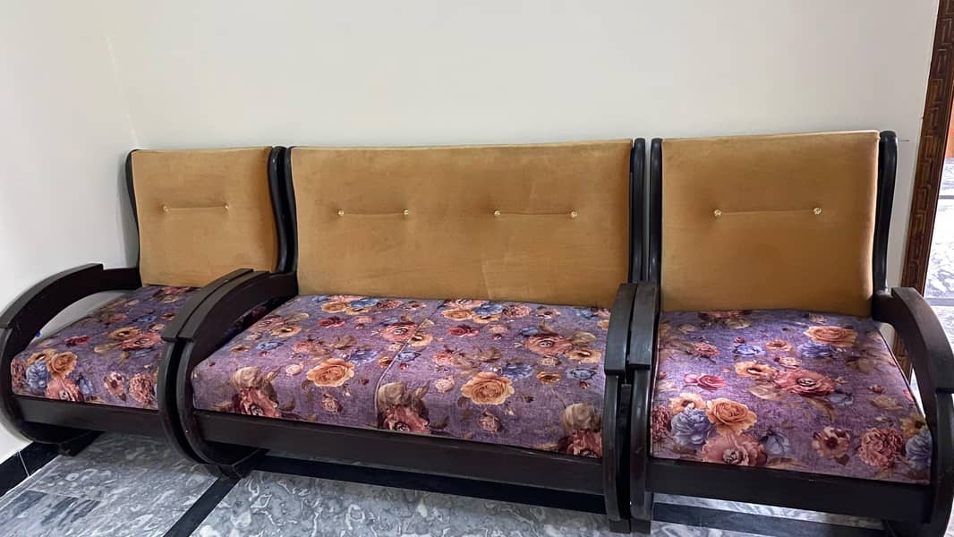 7 seater sofa 0