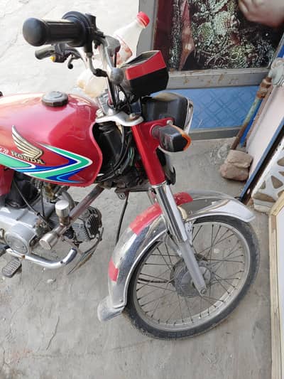 Honda CD 2018