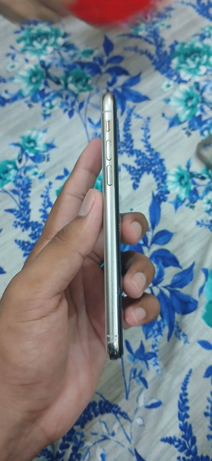 Apple iPhone X 5