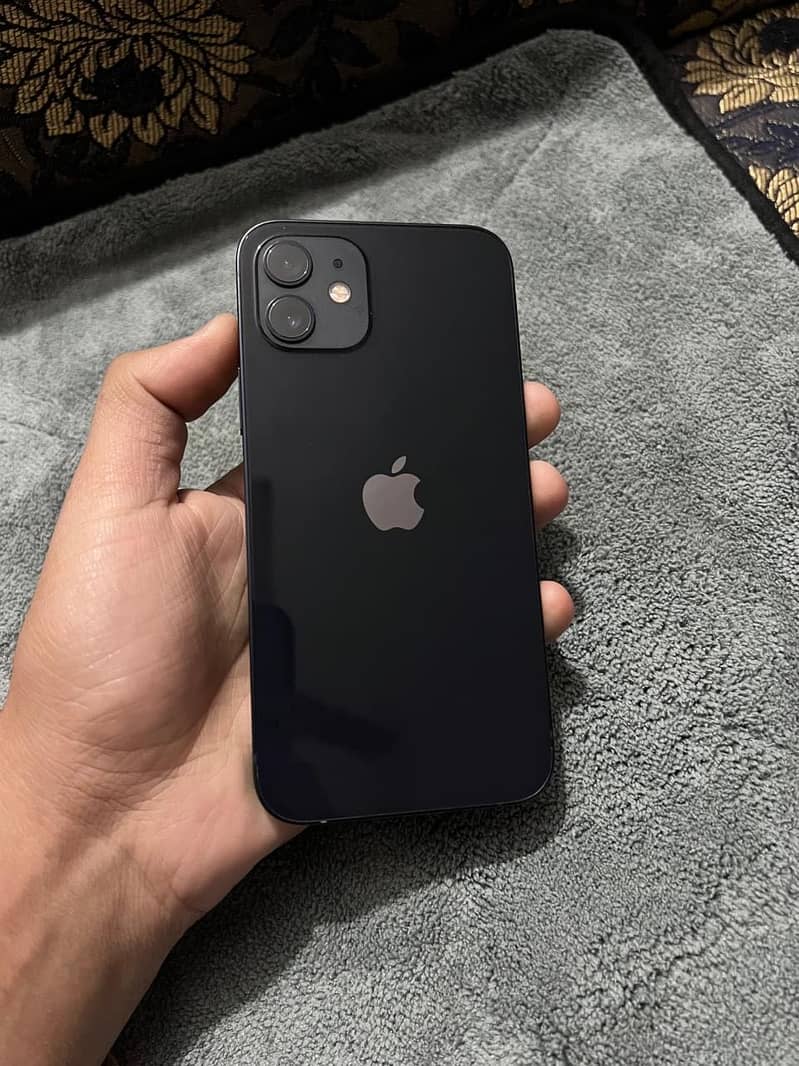 Apple iPhone 12 2