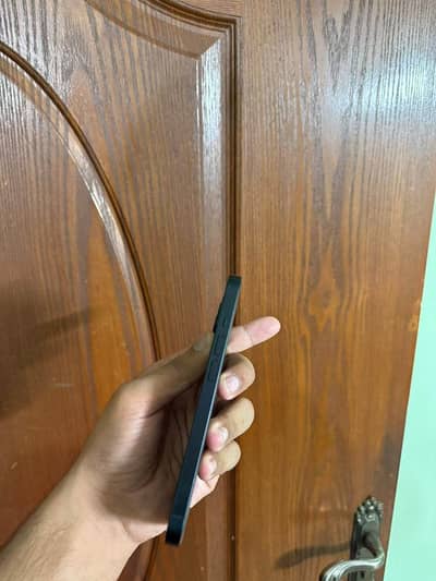 Apple iPhone 14