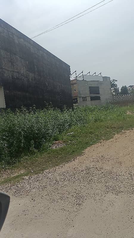 10 Marla solid land plot for sale 0