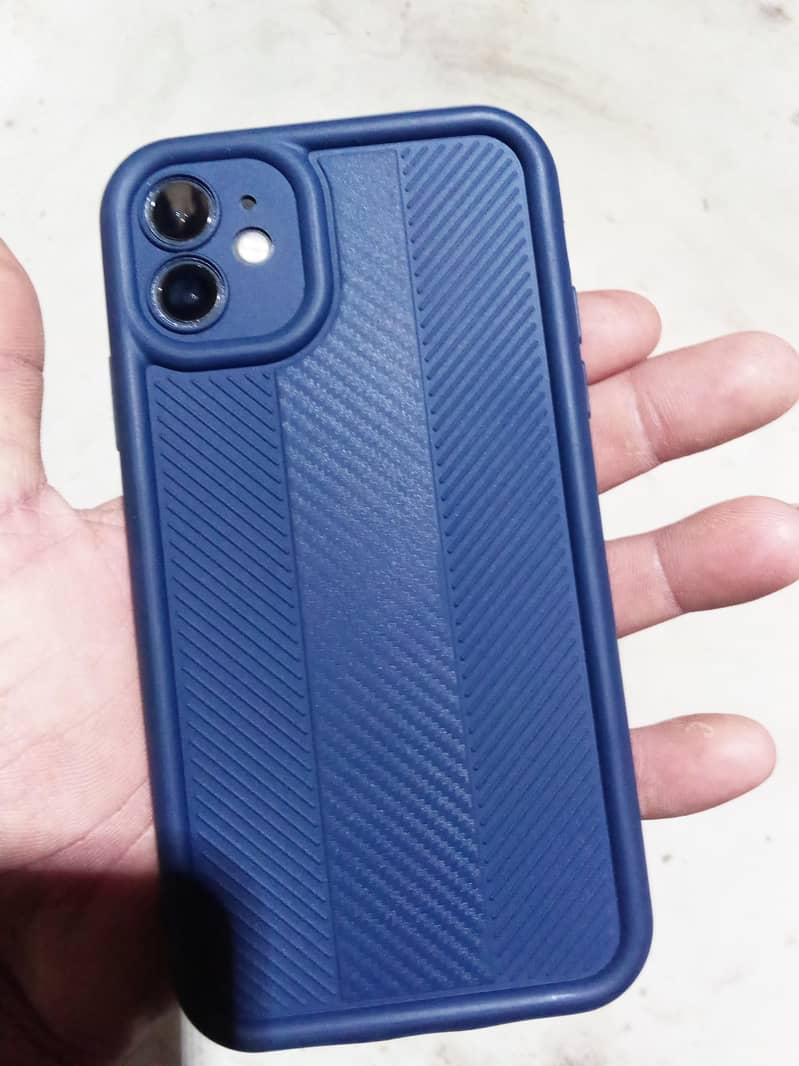 Apple iPhone 11 0