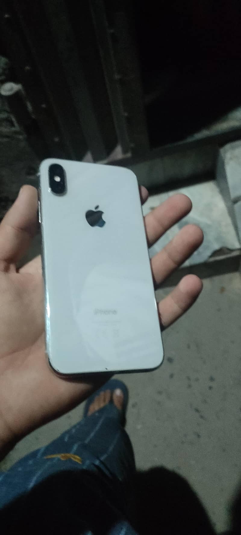 Apple iPhone X 3