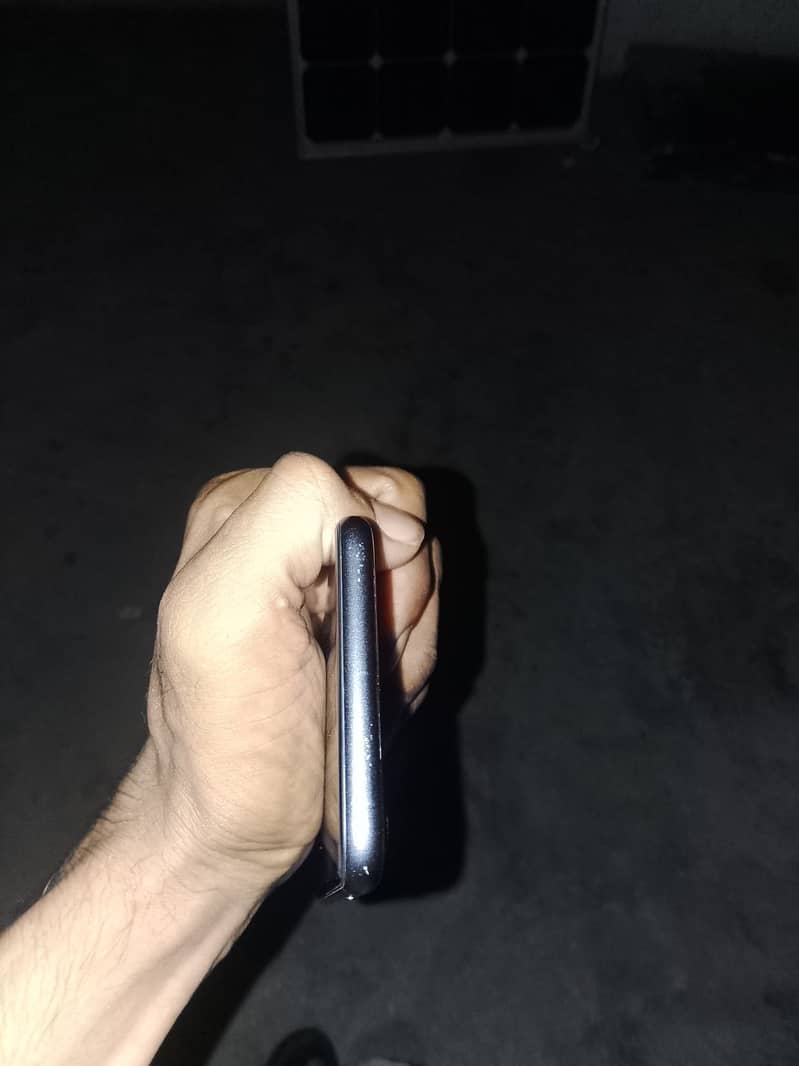 iPhone 8 6